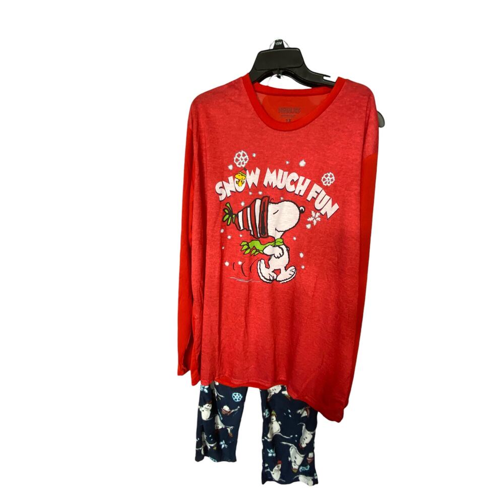 Peanuts Women's 1X Snoopy Winter Pajama Set Red Blue Christmas Gift Snowman New - Picture 1 of 7